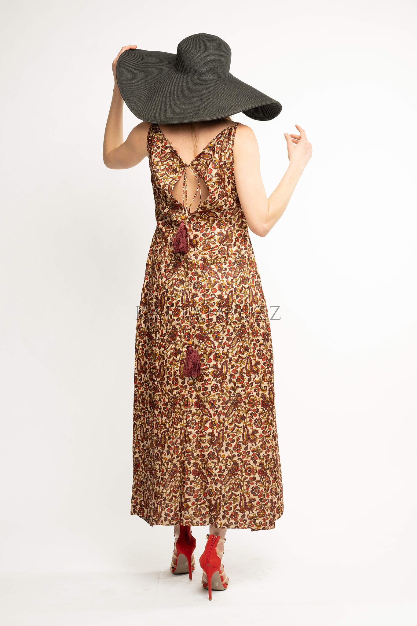 Mulberry paisley silk dress featuring boat neck