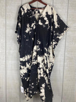 Load image into Gallery viewer, Black Cotton Kaftan Dress | Boho Tie-Dye Plus Size Lounge &amp; Beachwear
