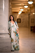 Load image into Gallery viewer, Tie Dye Plus Size Kaftan Dress | Oversized Luxury Vacation &amp; Fall Style Outfit
