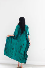 Load image into Gallery viewer, Turkish Abaya Dress, Hand Tie Dyed Kaftan, Loose Fit Maxi Dress, Maternity Dress
