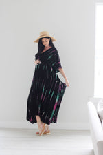 Load image into Gallery viewer, Tie Dyed Abaya Kaftan, Long Kaftan for women, Plus Size Abaya Dress, Kaftan for Women

