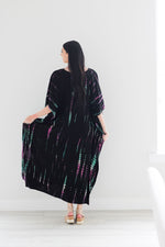 Load image into Gallery viewer, Tie Dyed Abaya Kaftan, Long Kaftan for women, Plus Size Abaya Dress, Kaftan for Women
