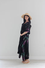 Load image into Gallery viewer, Tie Dyed Abaya Kaftan, Long Kaftan for women, Plus Size Abaya Dress, Kaftan for Women
